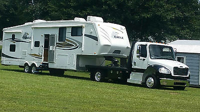 2005 freightliner truck and 5th wheel camper