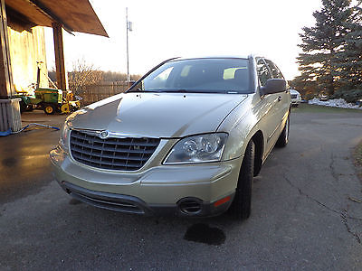 2006 Chrysler Pacifica fabric interior 2006 Chrysler Pacifica Sport FWD , Well maintained
