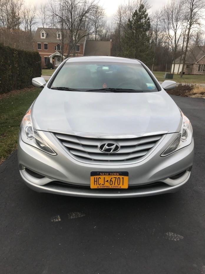 2013 Hyundai Sonata  2013 Hyundai Sonata GLS Miles 69500 ALL New Tires  Color Silver Clean Title