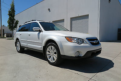2009 Subaru Outback 2.5i Limited. Leather, Sunroof, Winter Package 2009 Subaru Outback 2.5i Limited. Leather, Sunroof, Winter Package, 51k MILES!