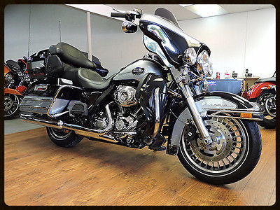 Harley Davidson Ultra Classic  2013 HARLEY DAVIDSON ULTRA CLASSIC 2 TONE MIDNIGHT PEARL BRILLIANT SILVER PEARL