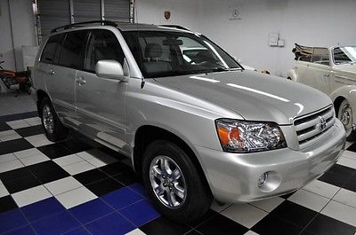 2005 Toyota Highlander WOW !!!! ONLY 17K MILES SINCE NEW! ONE OWNER !!! ALL AROUND LIKE A BRAND NEW CAR !!!