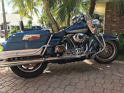 2005 Harley-Davidson Touring  HARLEY-DAVIDSON ROAD KING CLASSIC