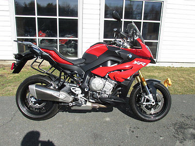 2016 BMW S1000XR  2016 BMW S1000XR @ MAX BMW NY