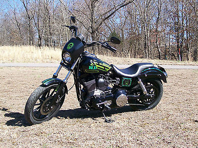 2001 Harley-Davidson Dyna  01 harley FXD superglide