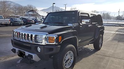 2008 Hummer H3  Immaculate Black 2008 H3 Hummer Low, Low Miles