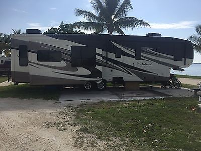 2013 Forest River Cardinal 3450RL 5th Wheel RV