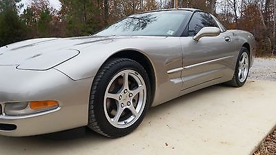 2000 Chevrolet Corvette 2dr Coupe 2000 Chevrolet Corvette