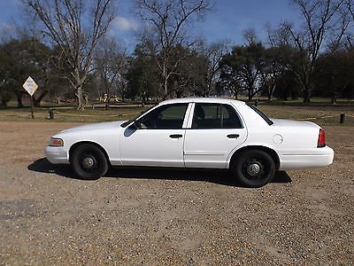 2011 Ford Crown Victoria  2011 Ford Crown Victoria  Police Interceptor four door