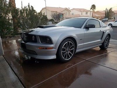 2005 Ford Mustang GT Coupe 2-Door NICE 2005 Mustang GT Only 57k Miles! 5 Speed 4.6l V8 CUSTOM!