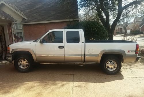 2002 GMC Sierra 1500 SLE 2002 GMC Sierra SLE 5.3L Z71 4x4 Extended Cab Pickup 4-Door