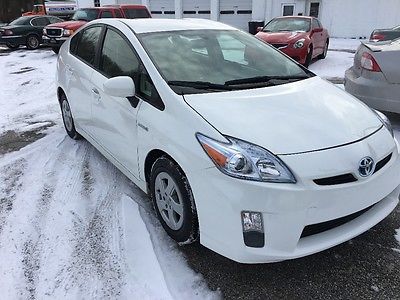2010 Toyota Prius  2010 toyota prius . This vehicle runs like a brand new. Give a call @3022997156