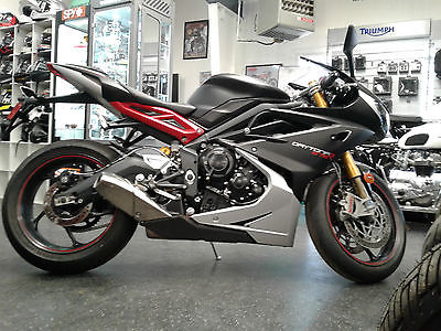 2015 Triumph Daytona  2015 Triumph Daytona 675R ABS *NEW*