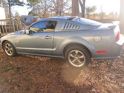 2005 Ford Mustang GT 2005 Ford Mustang GT