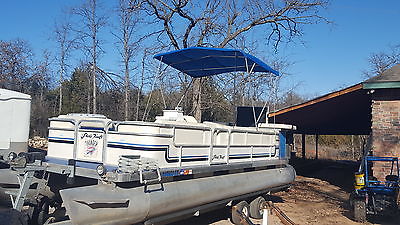 24 Foot Pontoon Boat with 90 Johnson Horse motor REDUCED WITH ALL EQUIPMENT!