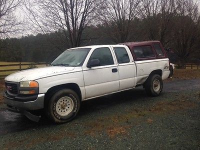 2000 GMC Sierra 1500 SL 2000 gmc sierra 1500 truck 4x4 runs very good and have service records to show