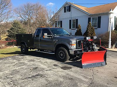 2009 Ford F-350 XL Reading Service Body 2009 Ford F350 4WD Extended Cab Virtually New Only 5k Miles Reading Body V Plow