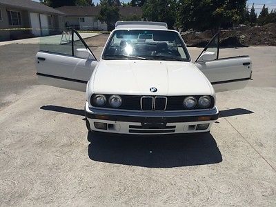 1991 BMW 3-Series  1991 BMW 325