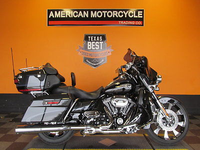 Harley-Davidson CVO Ultra Classic  2013 HARLEY-DAVIDSON CVO ULTRA CLASSIC - FLHTCUSE8