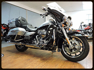 Harley Davidson Ultra Limited  2015 HARLEY DAVIDSON ULTRA LIMITED  Brilliant Silver Pearl/Vivid Black!