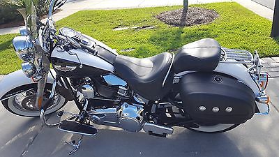 2007 Harley-Davidson Touring  harley davidson softail deluxe