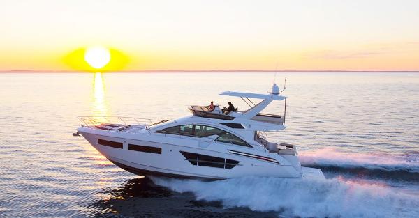 2017 Cruisers Cantius 60 Fly
