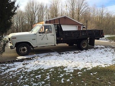 1985 Ford F-150  1985 ford f-350 flat bed 1 ton