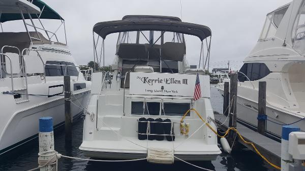 1996 Carver 325 Motor Yacht