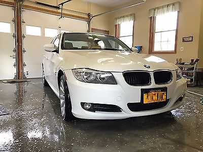 2011 BMW 3-Series 328i xDrive 2011 BMW 328i xDrive 3-Series, cold weather package, new tires!