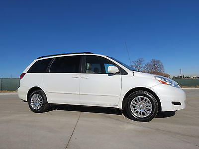 2008 Toyota Sienna XLE AWD Local Trade No Salt New Tires Non Smoker  2008 Toyota Sienna AWD XLE Loaded Rear Entertainment Power Doors Leather 4x4 V6