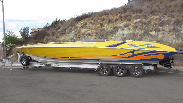 2004 Fountain EXECUTIONER 35, Twin 496 425, XR Drives, 30 hrs