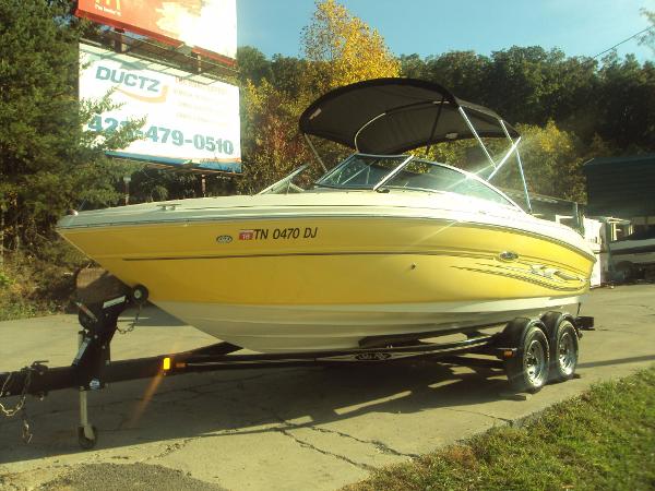 2004 Sea Ray 200 Select