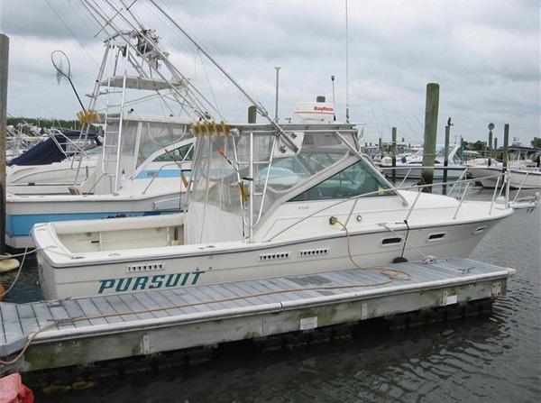 1992 Pursuit 2700