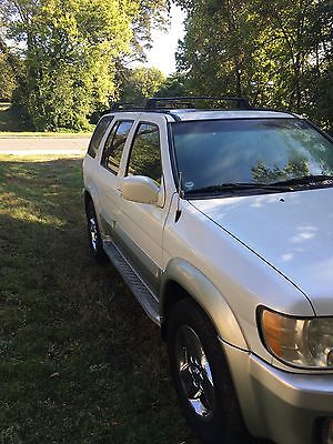 2002 Infiniti QX4  2002 Infiniti QX4 All Wheel Drive