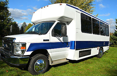 2009 Ford Champion 14-Seat Shuttle Team Party Church Limo Bus van ** VIDEOS RV