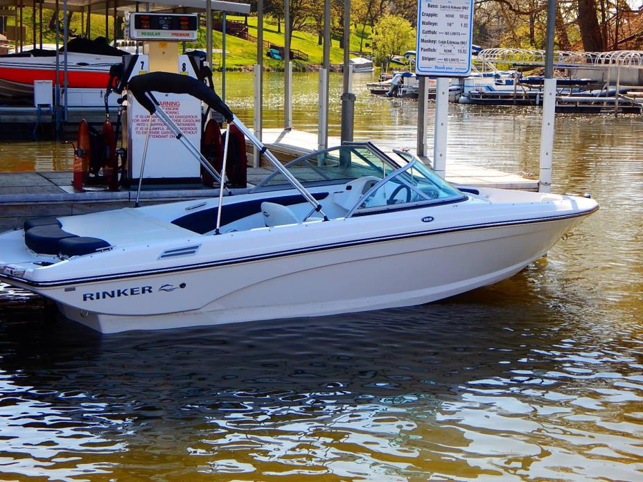 2015 Rinker Captiva 186 BR