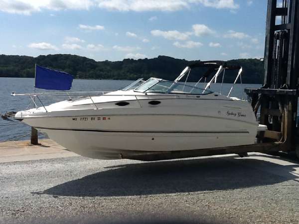 2004 Chaparral 240 Signature Cruiser