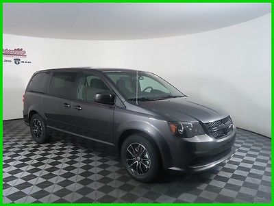 2017 Dodge Grand Caravan SE PLUS BLACKTOP FWD V6 Van DVD Player Cloth Seats 2017 Dodge Grand Caravan FWD Van Backup Camera 6 Speakers Bluetooth