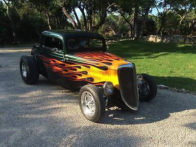 1934 Ford Deluxe Hot Rod 1934 Ford Deluxe Hot Rod Manual 5-Speed RWD V8 5.9L Gasoline