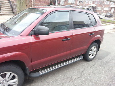 2009 Hyundai Tucson  very clean remote starter full service records clean carfax