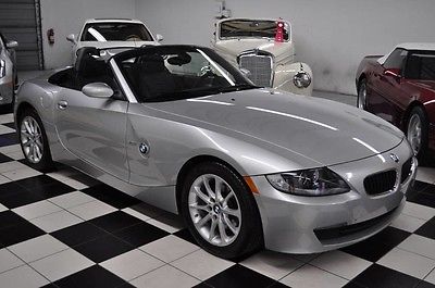 2007 BMW Z4 Roadster 3.0i Convertible ONLY 43K MILES AMAZING CONDITION - LOW MILES - NICEST COLOR - NEW TIRES -FLORIDA SALT/RUST FREE