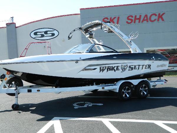 2012 Malibu Wakesetter 22 MXZ