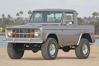 1973 Ford Bronco  1973 Ford Bronco Half Cab and Top Less with Roll Bar Automatic, NICE COLOR!!!!