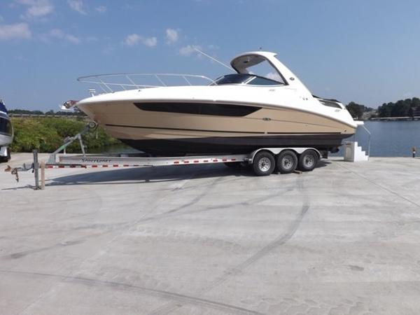 2016 Sea Ray 310 Sundancer