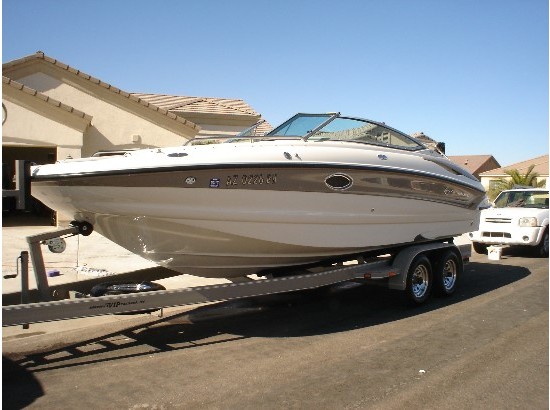 2004 Crownline 240 EX