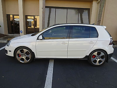 2009 Volkswagen Golf Base Hatchback 4-Door 2009 Volkswagen GTI Base Hatchback 4-Door 2.0L