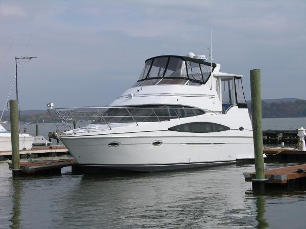 2003 Carver 366 Motor Yacht