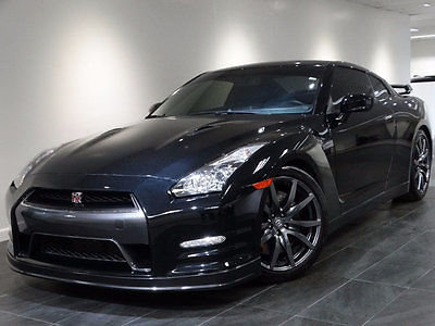 2014 Nissan GT-R 2dr Coupe Premium 2014 NISSAN GT-R PREMIUM AWD NAV REAR-CAM HEATED-STS 20