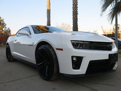 2013 Chevrolet Camaro ZL1 Coupe 2-Door 2013 Chevy Camaro ZL1 ZL 1 Loaded Low miles Low reserve 13