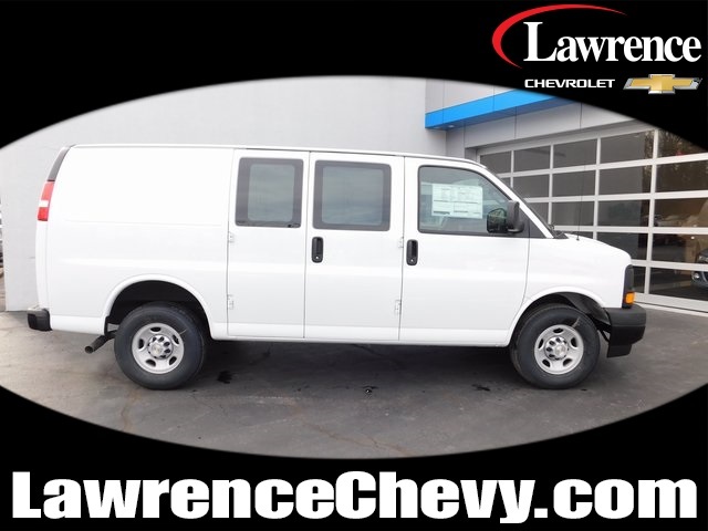 2017 Chevrolet Silverado 1500  Cargo Van